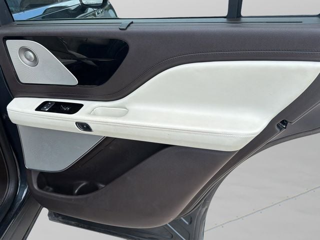 2020 Lincoln Aviator Black Label DYNAMIC HANDLING PKG.