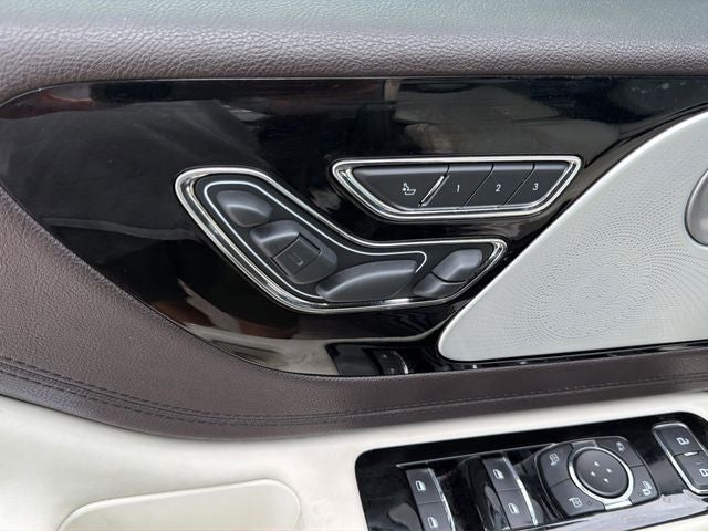 2020 Lincoln Aviator Black Label DYNAMIC HANDLING PKG.