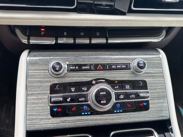 2020 Lincoln Aviator Black Label DYNAMIC HANDLING PKG.