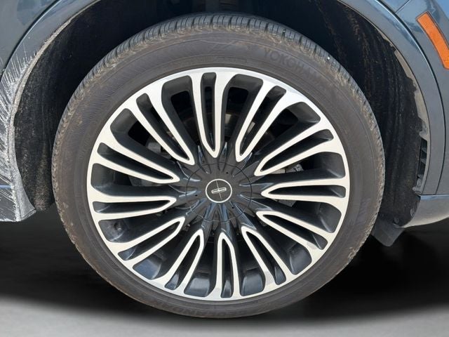2020 Lincoln Aviator Black Label DYNAMIC HANDLING PKG.