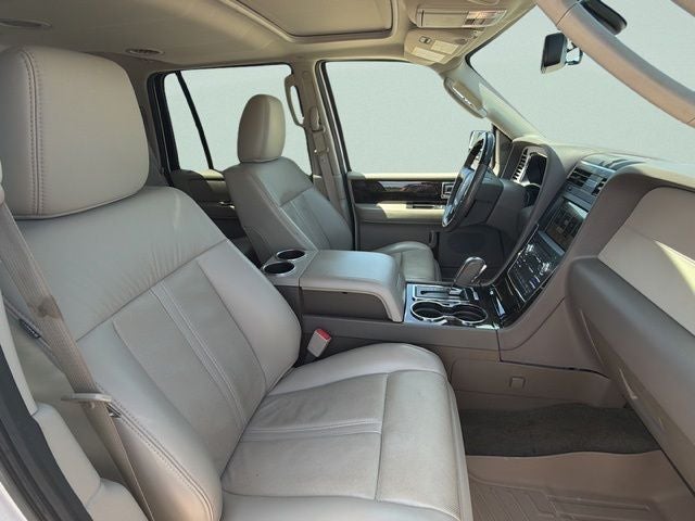 2017 Lincoln Navigator Select