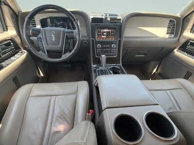 2017 Lincoln Navigator Select