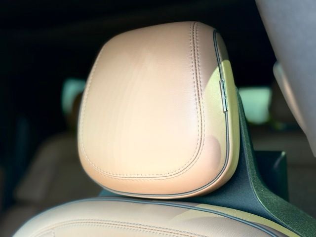 2025 Lincoln Navigator L Black Label
