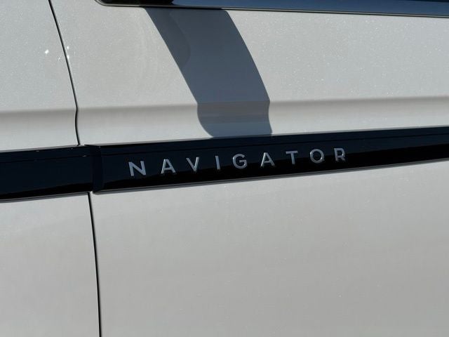 2025 Lincoln Navigator L Black Label