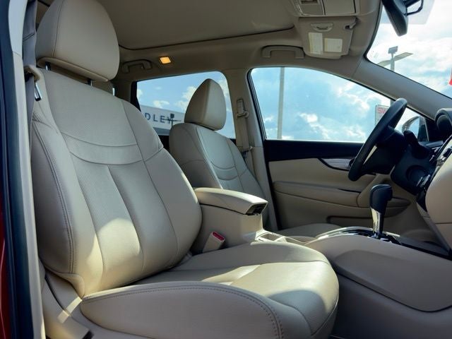 2016 Nissan Rogue SL ONE OWNER | ONLY 12K MILES