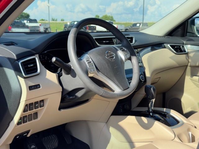 2016 Nissan Rogue SL ONE OWNER | ONLY 12K MILES