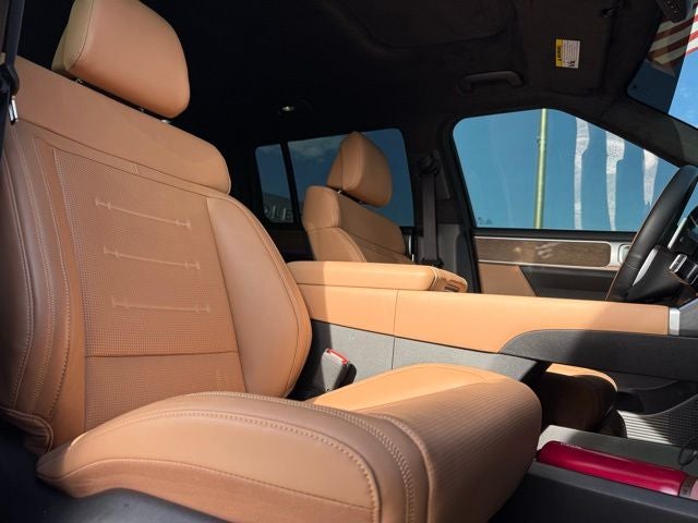 2026 Hyundai Santa Fe Hybrid Calligraphy AWD | 7 Passenger