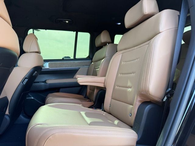 2026 Hyundai Santa Fe Hybrid Calligraphy AWD | 7 Passenger