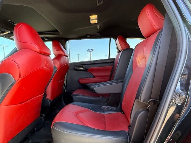 2023 Toyota Highlander L 7 Passenger | Turbocharged