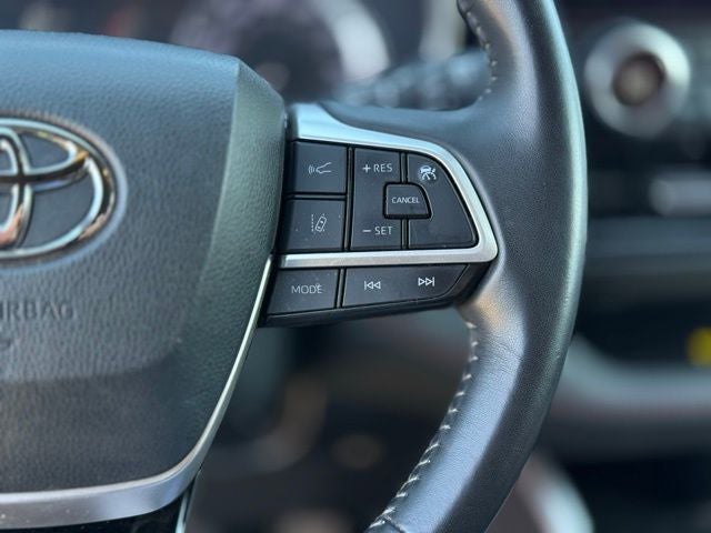 2023 Toyota Highlander L 7 Passenger | Turbocharged