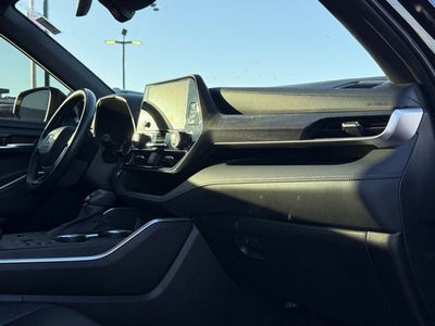 2024 Toyota Highlander XSE 7 Passenger