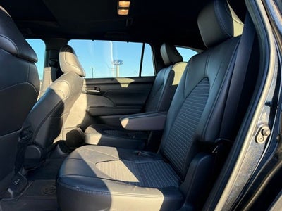 2024 Toyota Highlander XSE 7 Passenger