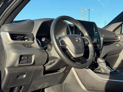 2024 Toyota Highlander XSE 7 Passenger