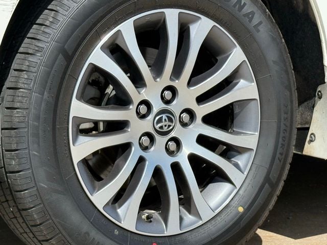 2020 Toyota Sienna XLE 8 Passenger