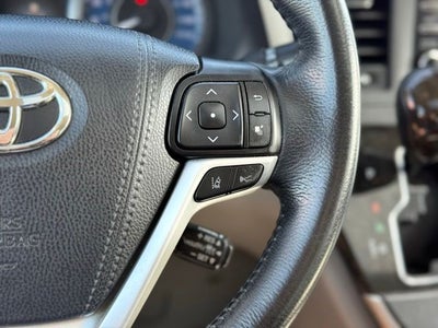 2020 Toyota Sienna XLE 8 Passenger