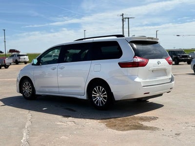 2020 Toyota Sienna XLE 8 Passenger