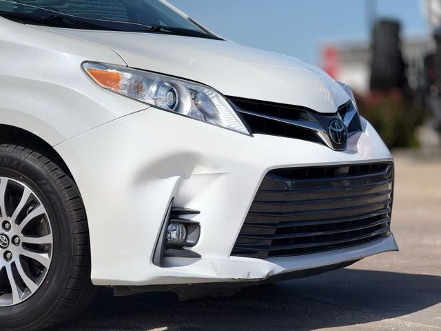 2020 Toyota Sienna XLE 8 Passenger