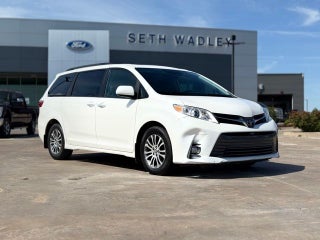 2020 Toyota Sienna XLE 8 Passenger