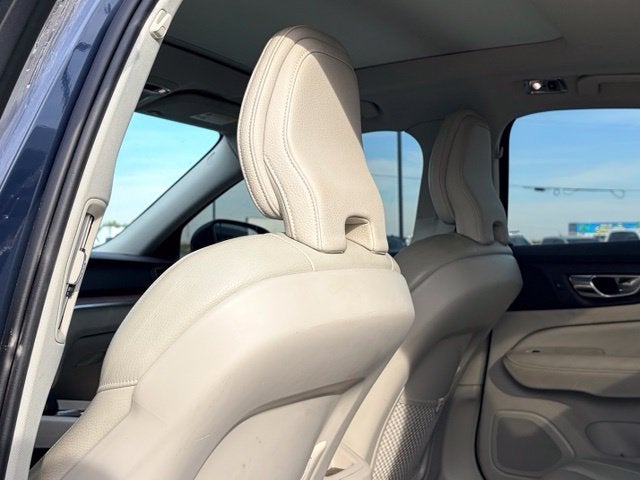 2022 Volvo S60 B5 Momentum