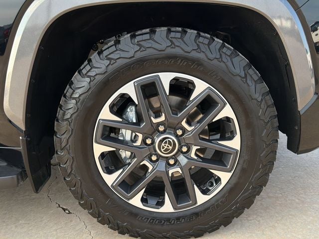 2024 Toyota Sequoia Limited 4WD | 8 Passenger