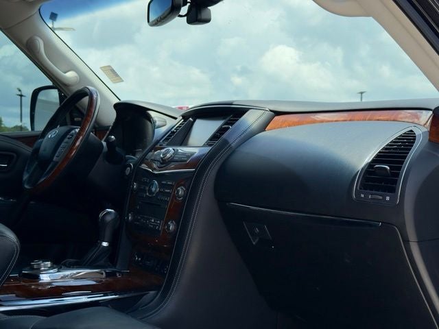 2017 INFINITI QX80 Base