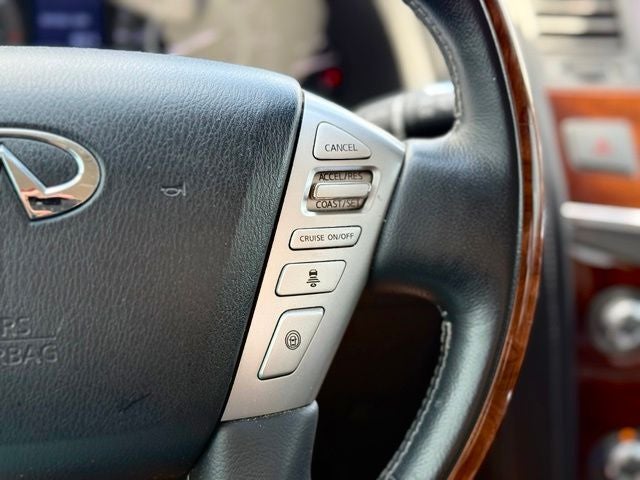2017 INFINITI QX80 Base