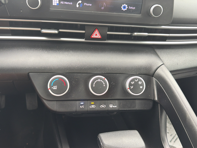 2021 Hyundai Elantra SE