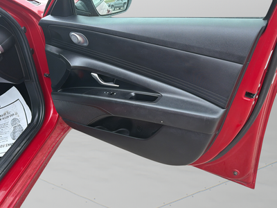 2021 Hyundai Elantra SE