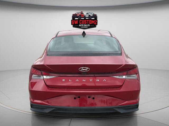 2021 Hyundai Elantra SE