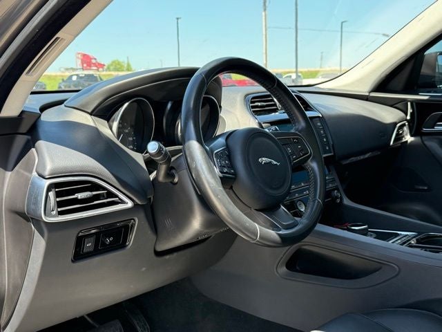 2017 Jaguar F-PACE 35t Premium