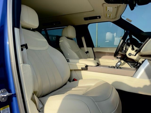 2023 Land Rover Range Rover SE P400 SE LWB