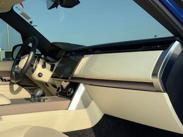 2023 Land Rover Range Rover SE P400 SE LWB