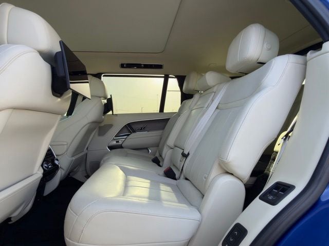 2023 Land Rover Range Rover SE P400 SE LWB