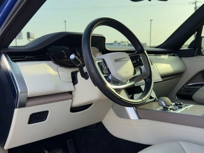 2023 Land Rover Range Rover SE P400 SE LWB