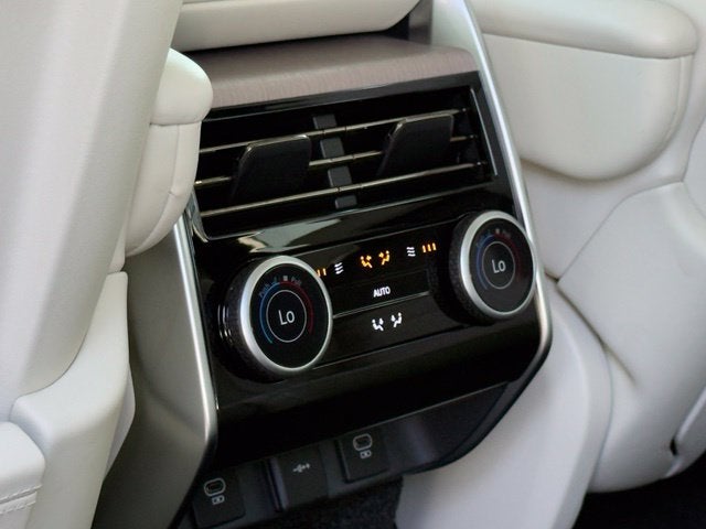 2023 Land Rover Range Rover SE P400 SE LWB
