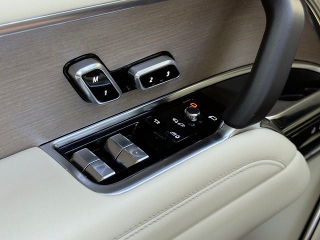 2023 Land Rover Range Rover SE P400 SE LWB
