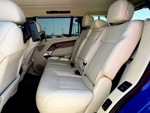 2023 Land Rover Range Rover SE LWB