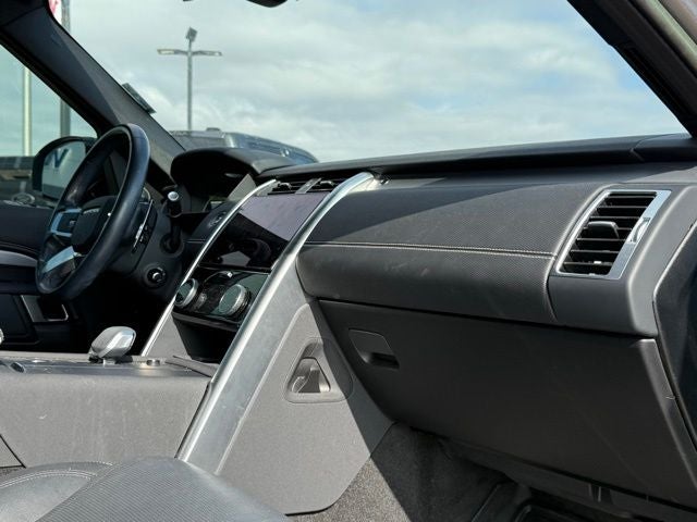 2023 Land Rover Discovery S R-Dynamic