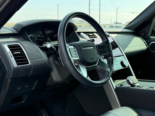 2023 Land Rover Discovery S R-Dynamic