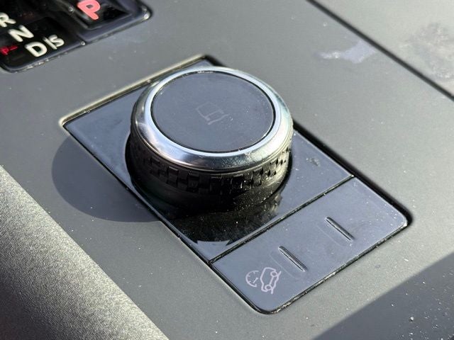 2023 Land Rover Discovery S R-Dynamic