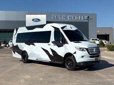 2025 Mercedes-Benz Sprinter 3500 Custom 170 WB High Roof