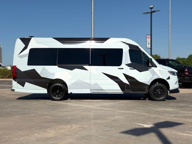 2025 Mercedes-Benz Sprinter 3500 Custom 170 WB High Roof