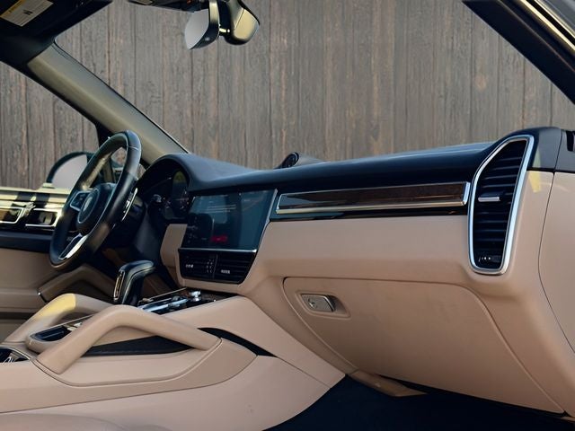 2020 Porsche Cayenne Base