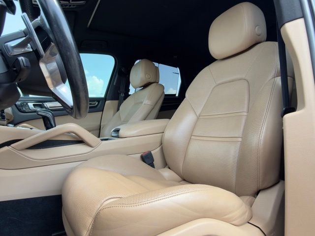 2020 Porsche Cayenne Base