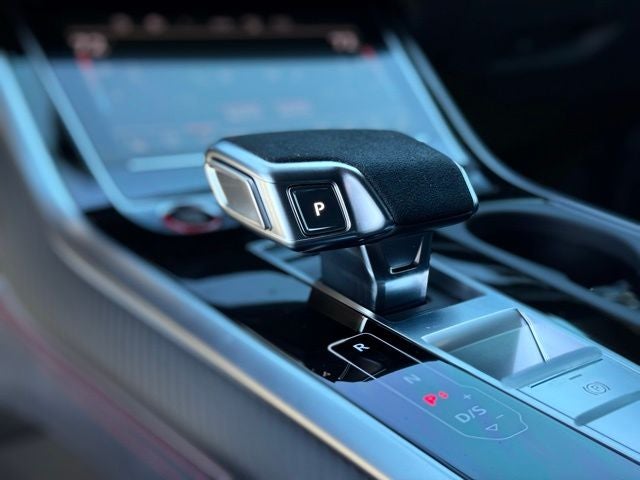 2025 Audi RS Q8 performance 4.0T quattro