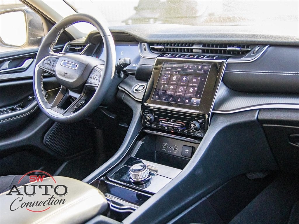 2023 Jeep Grand Cherokee L Laredo