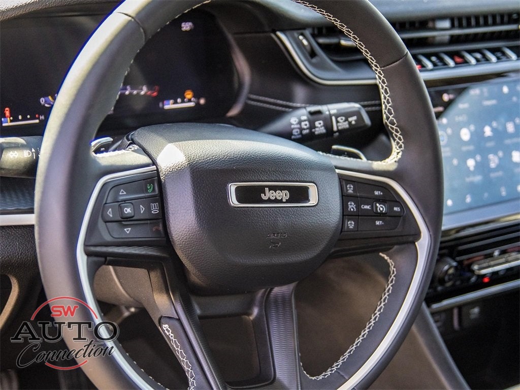 2023 Jeep Grand Cherokee L Laredo