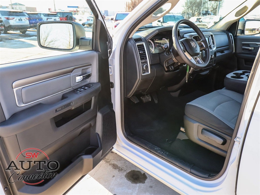 2024 RAM 1500 Classic SLT