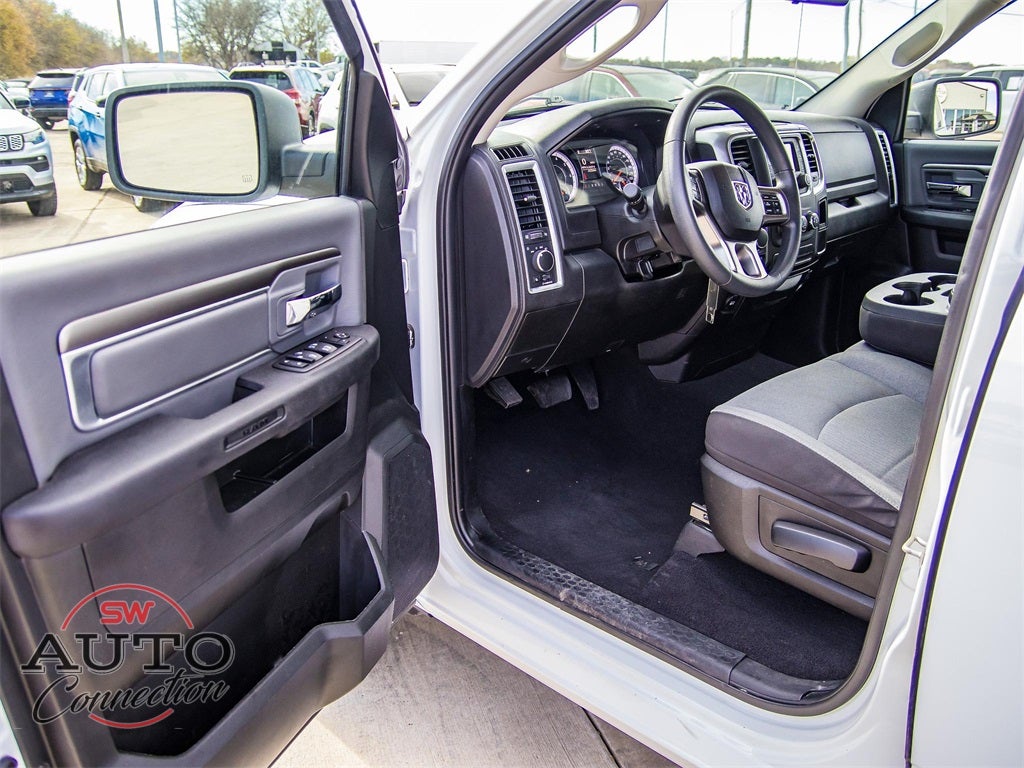 2024 RAM 1500 Classic SLT