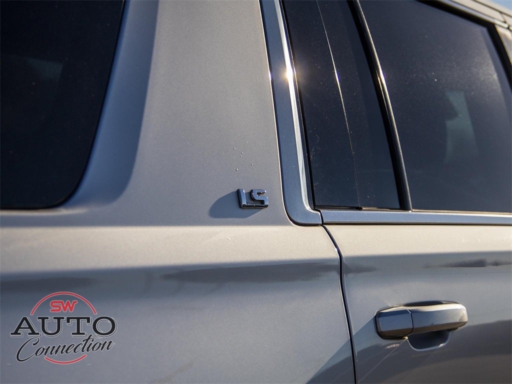 2016 Chevrolet Suburban LS